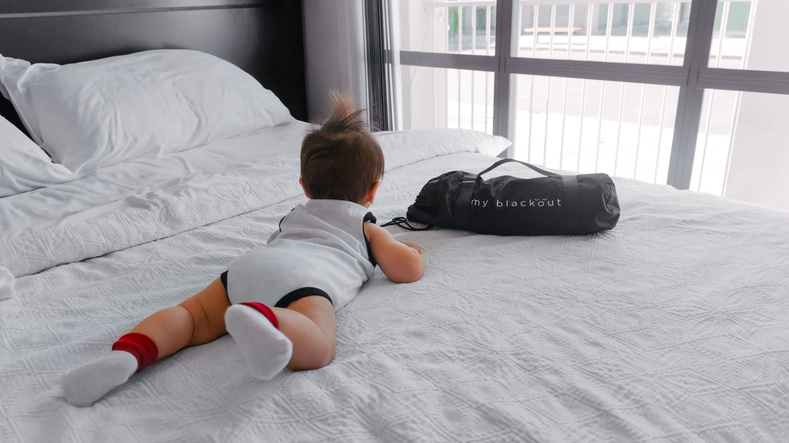 Sleep Anywhere, Dark Everywhere